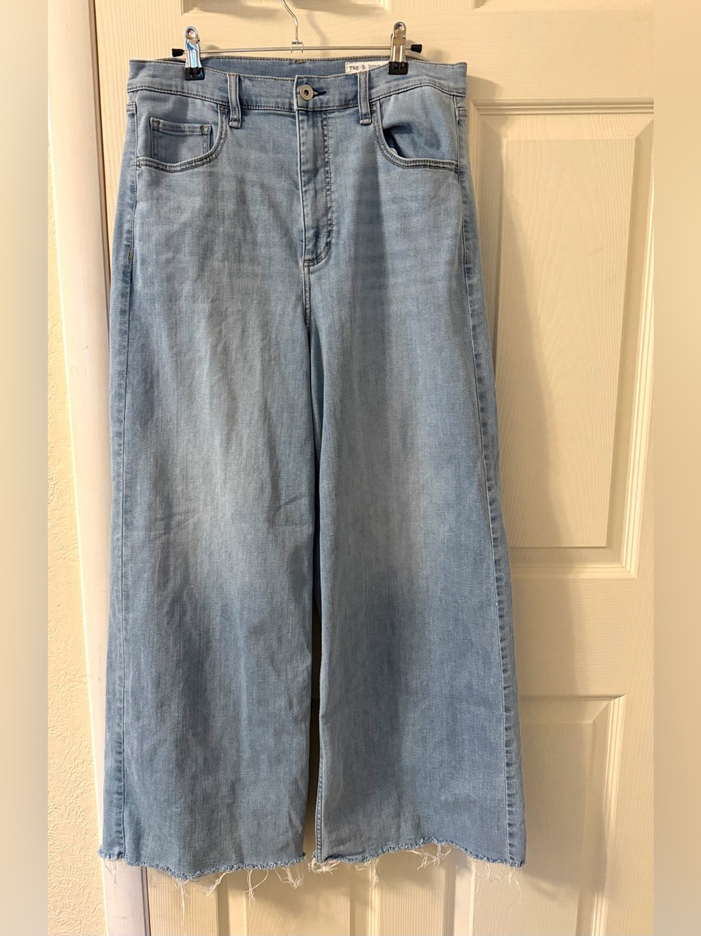 rag & bone Serena High Rise Light Blue Wide-Leg Jeans, (Cropped Raw Hem, Size 32